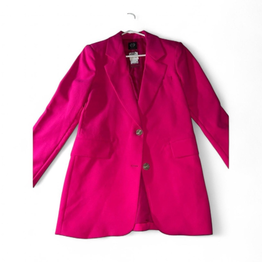 Vince Camuto Pink Blazer with Notched Lapels and Tailored Fit